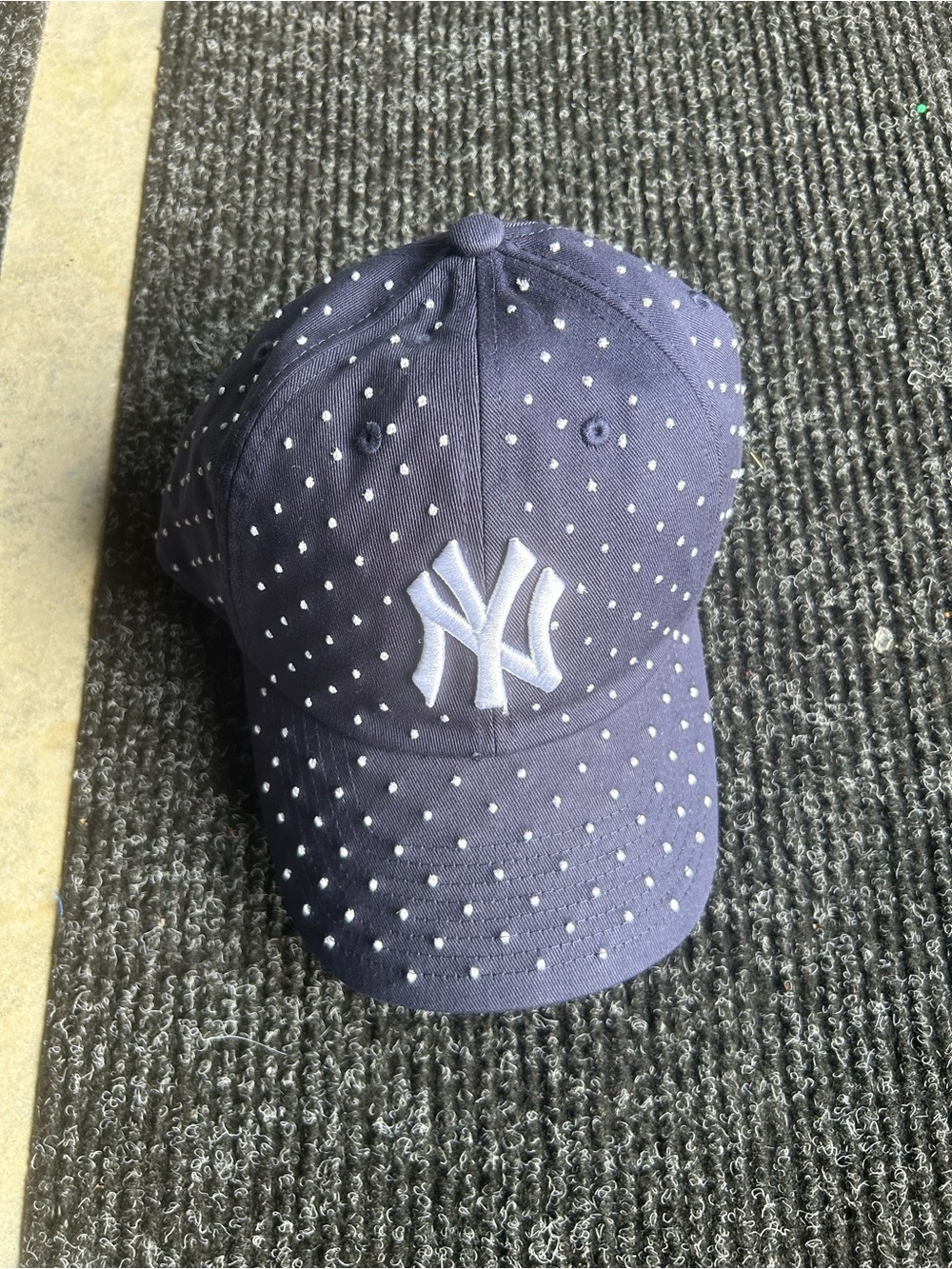 Mitchell & Ness Navy Blue Polka Dot NY Yankees Cap